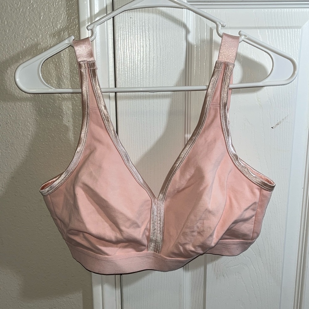 Avenue Body 40D Bra color pink or melon